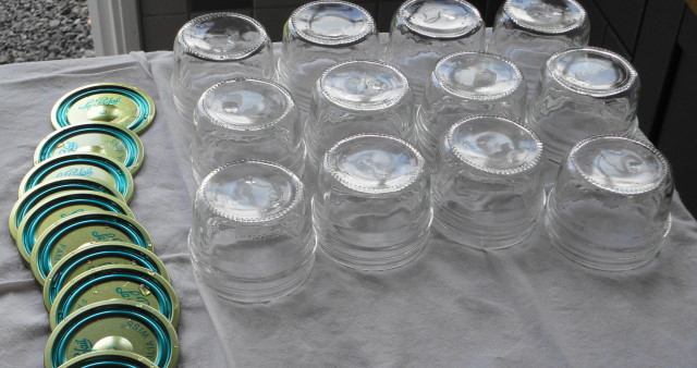 Jars sterilized and ready for filling.