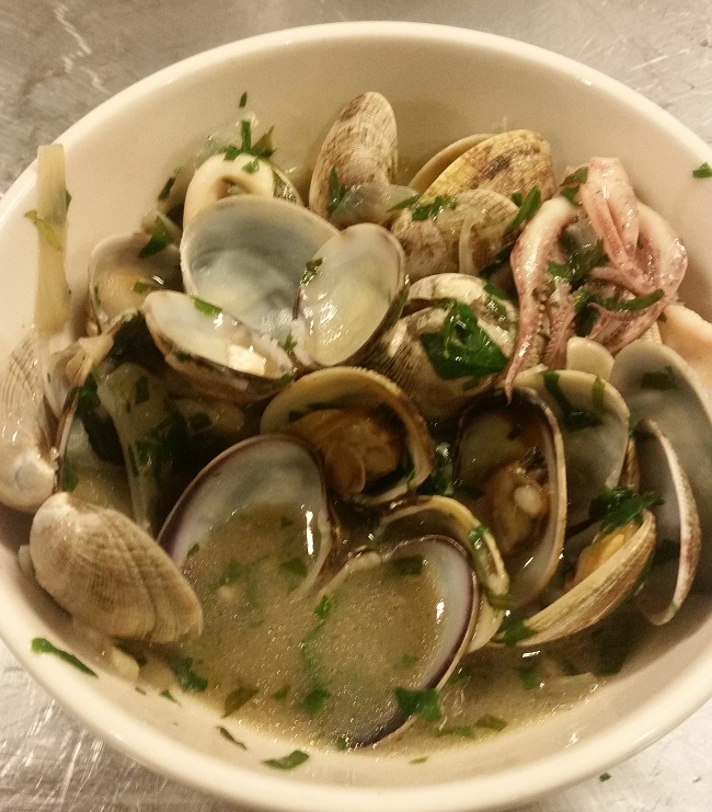 Aug 2016 clams